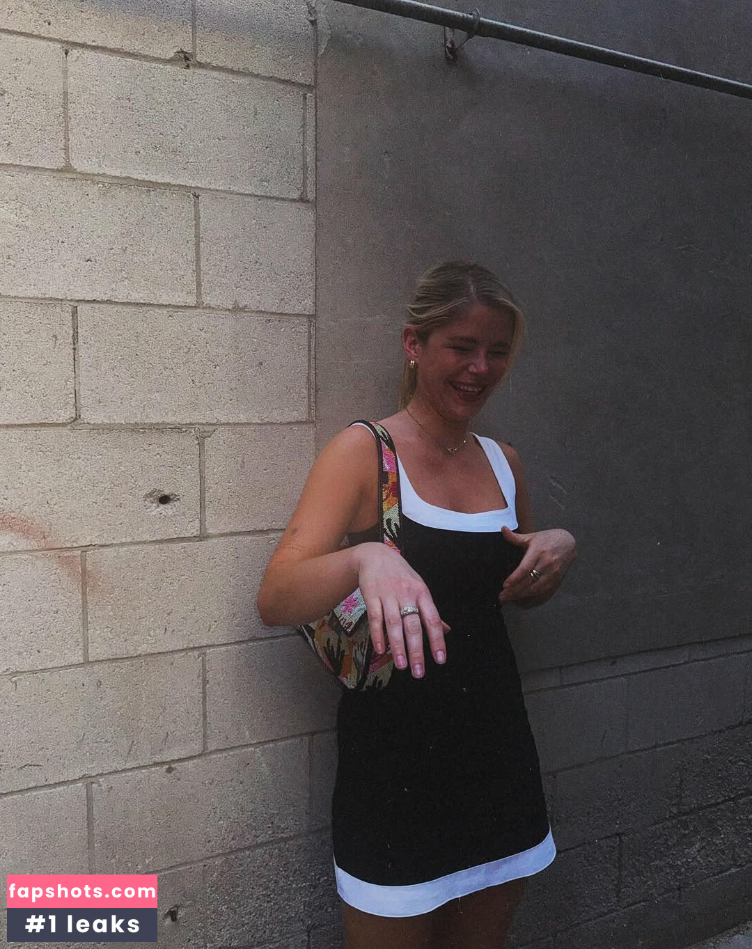 Erin Moriarty Nahé úniky fotek pouze od fanoušků #37 - Fapshots