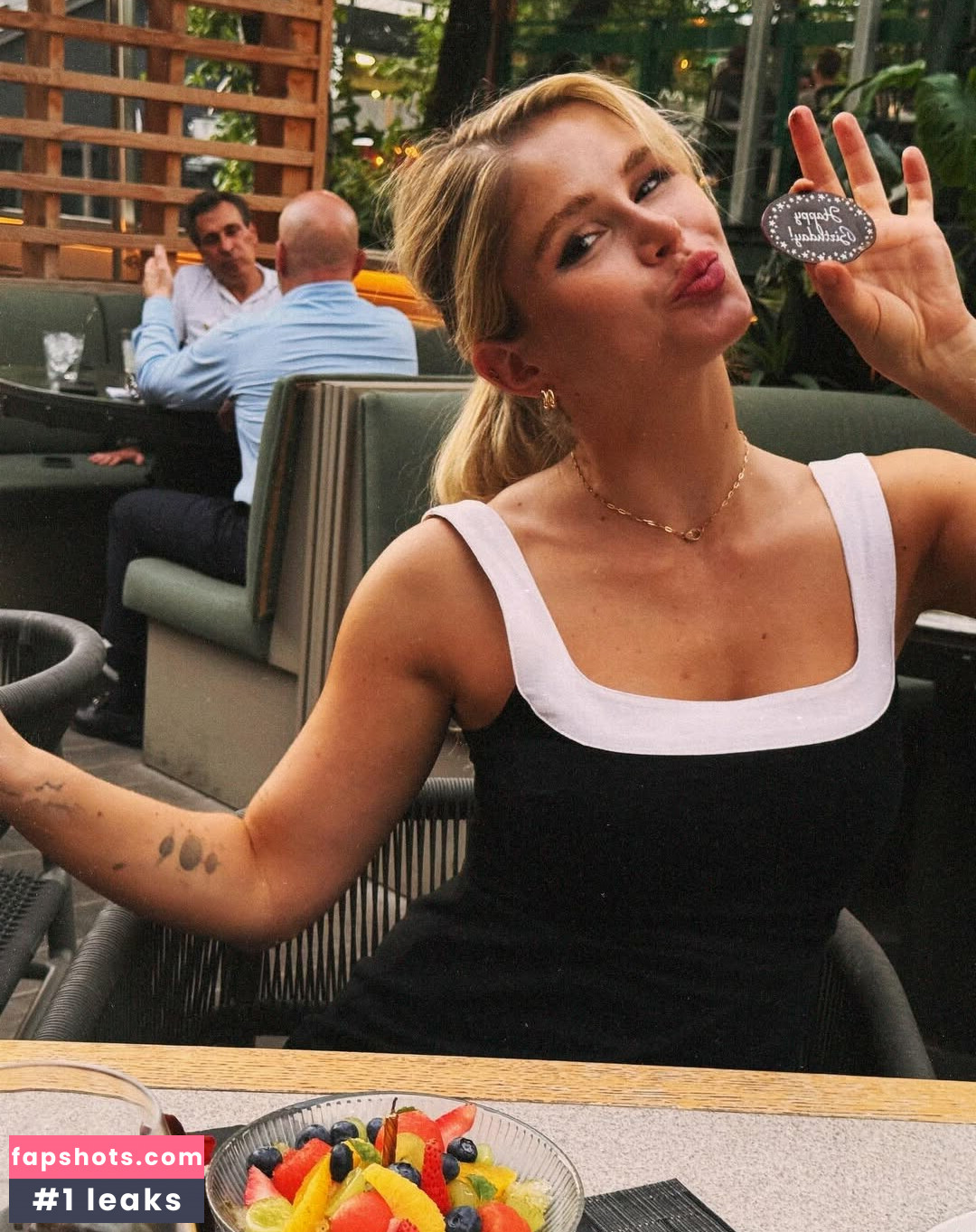 Erin Moriarty Nahé úniky fotek pouze od fanoušků #40 - Fapshots