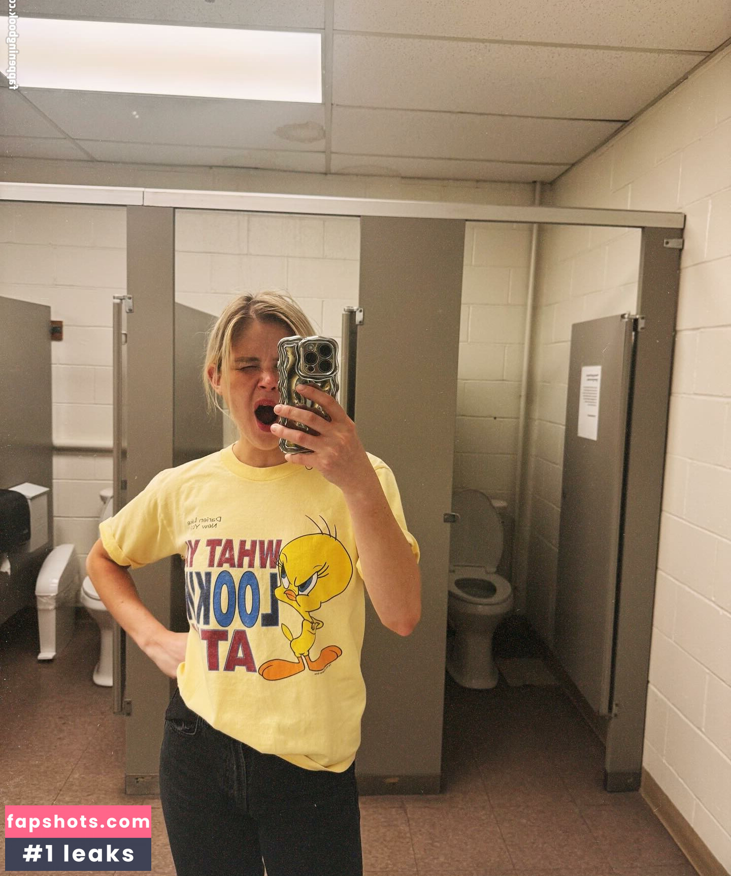 Erin Moriarty Nahé úniky fotek pouze od fanoušků #43 - Fapshots