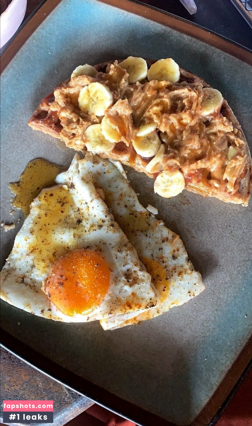 erinashfordofficial gallery photo #4