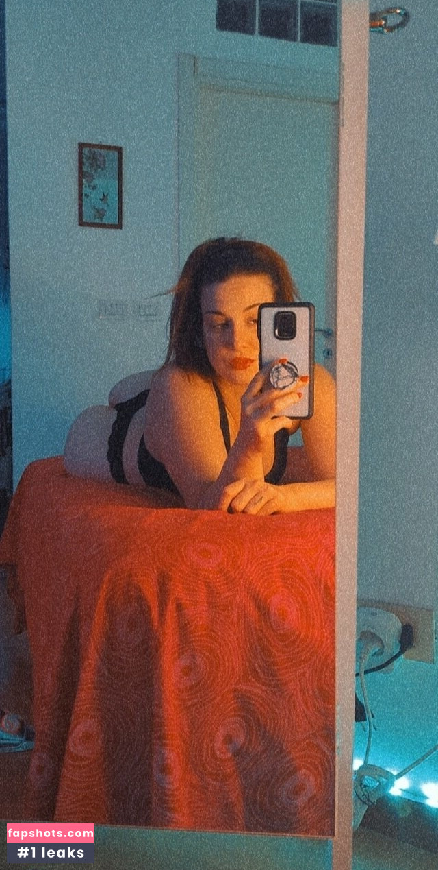 Erisfeet gallery photo #14