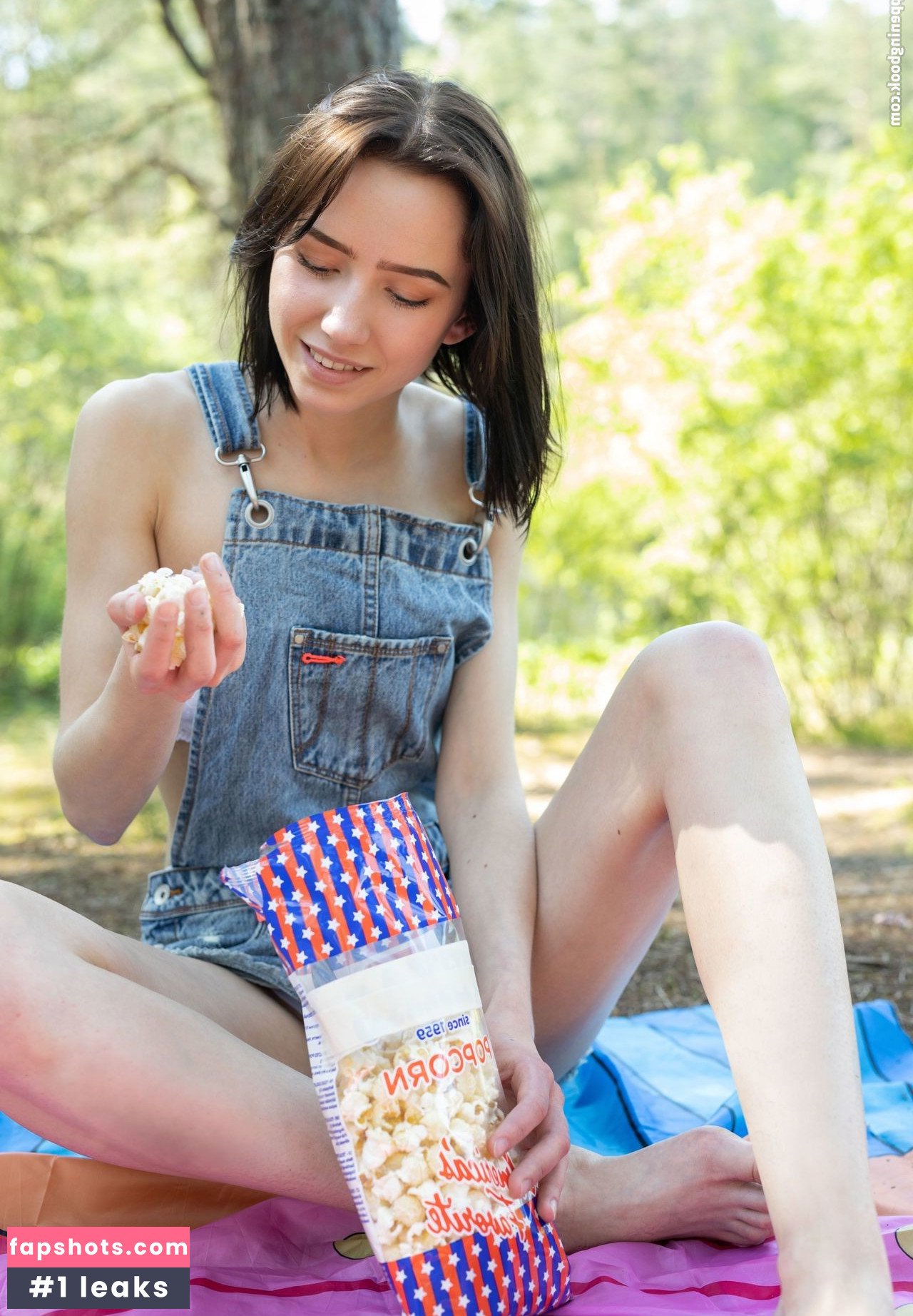 Erna gallery photo #146