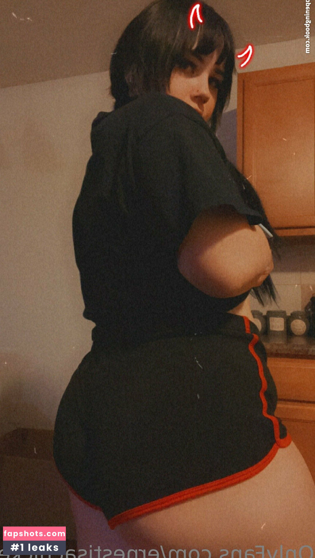 ernestisachicken gallery photo #14