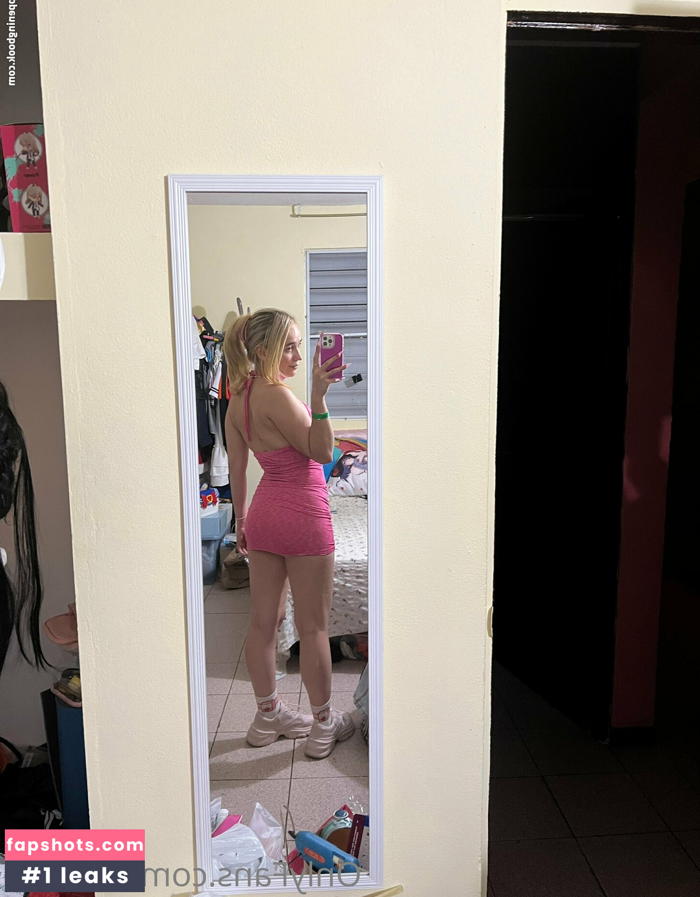 eroharu Nude Leaks OnlyFans Photos #3 - LeakJerk