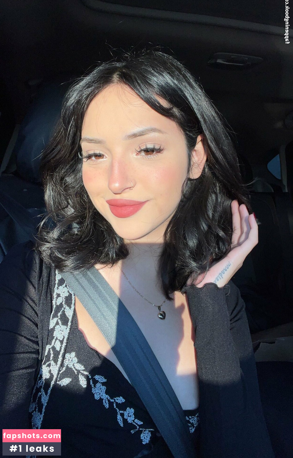 Erotiicaaa gallery photo #43