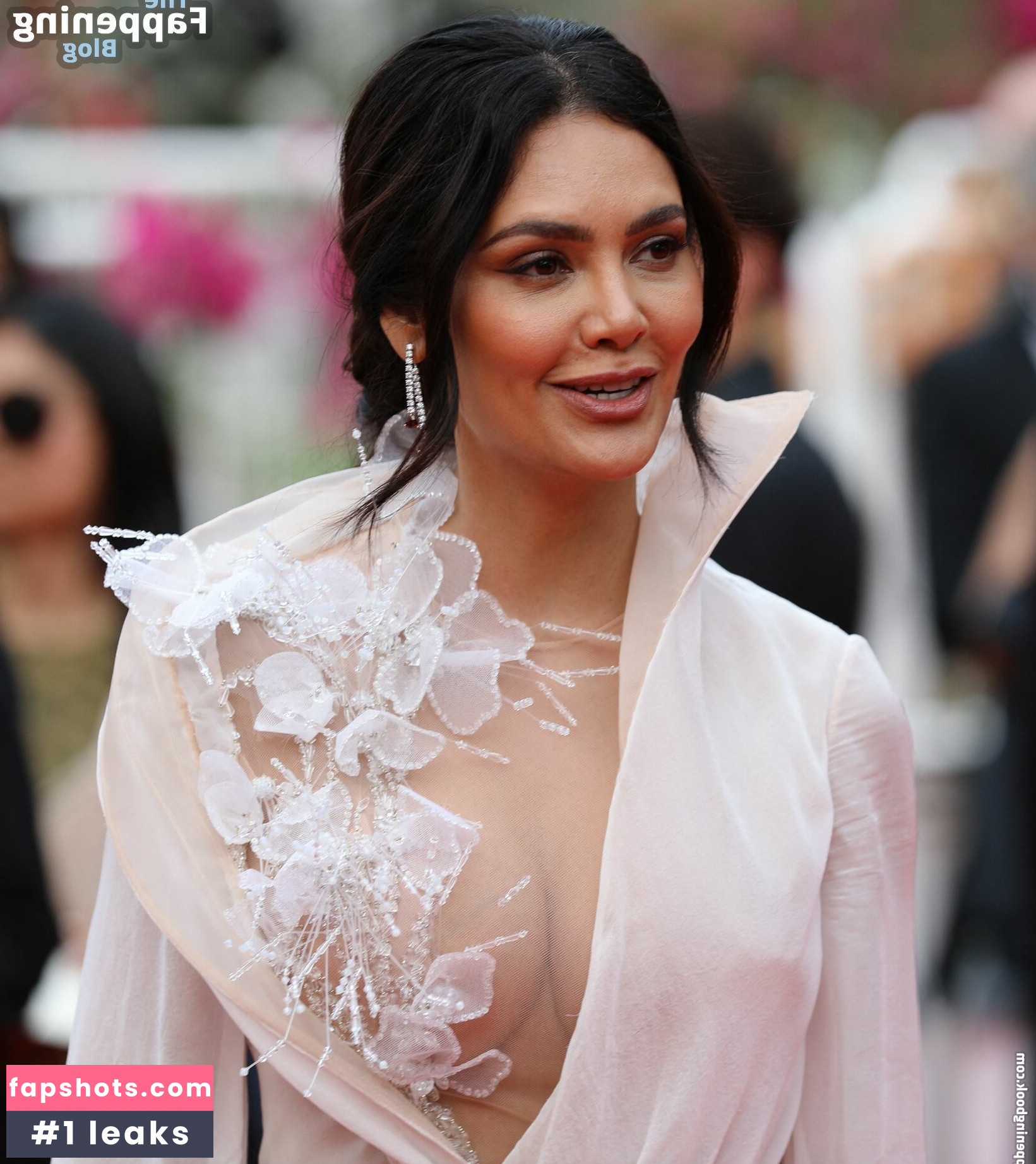 Esha Gupta Nude Leaks OnlyFans Photos #58 - LeakJerk