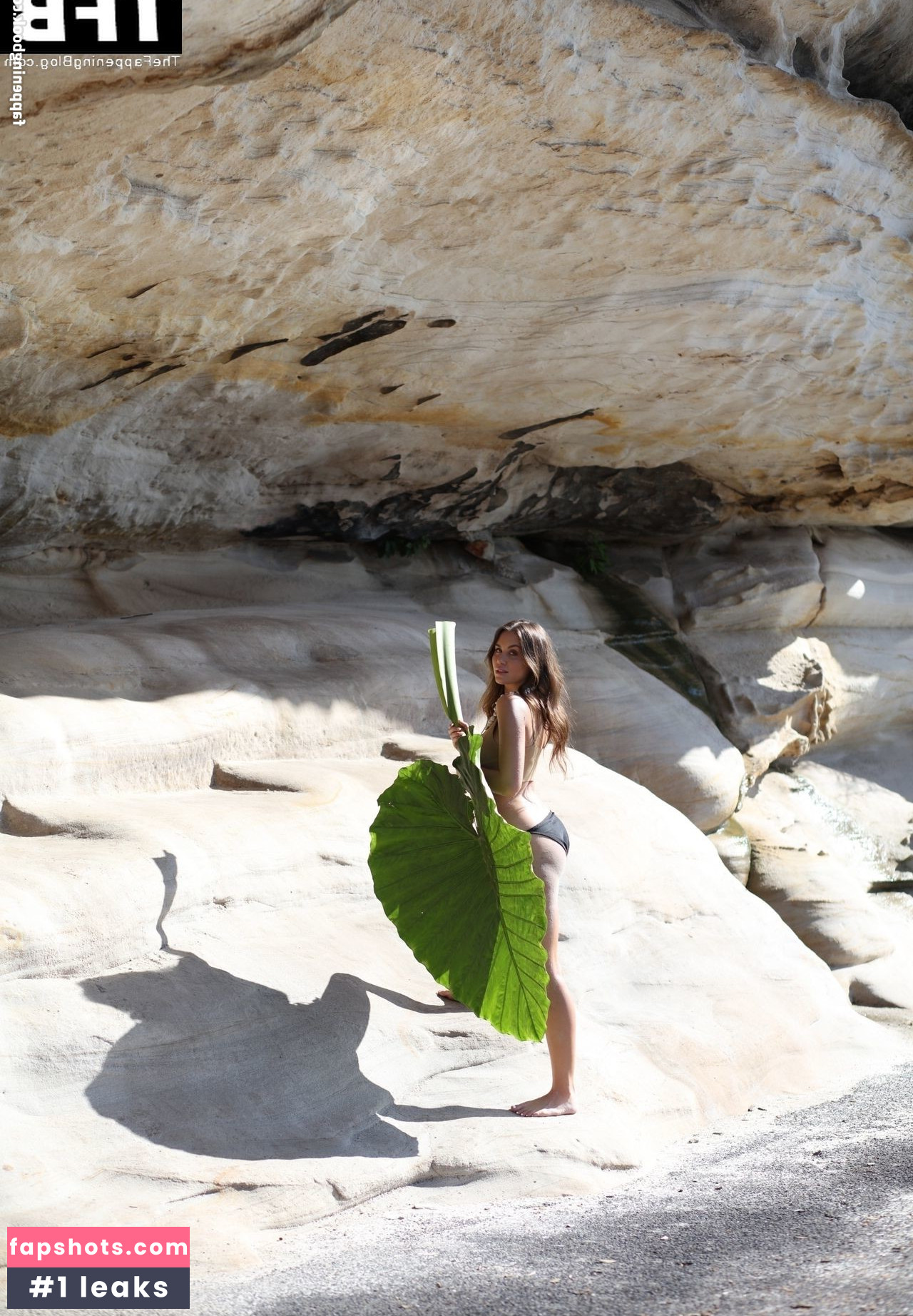 Esma Voloder gallery photo #8