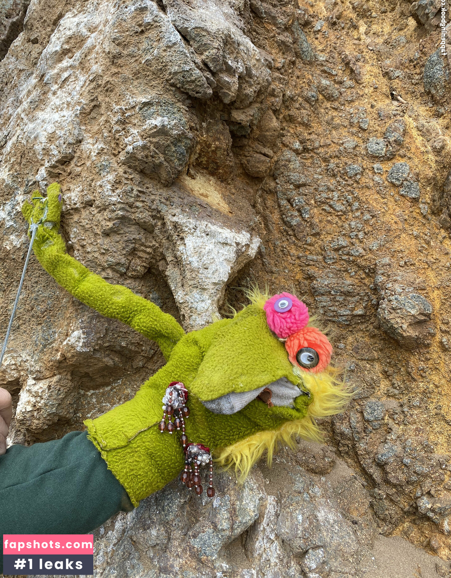 esmereldathepuppet Nude Leaks OnlyFans Photos #6 - LeakJerk