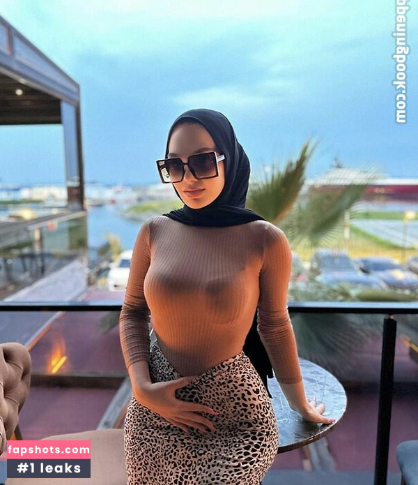 Esra Rabia Ünal gallery photo #2