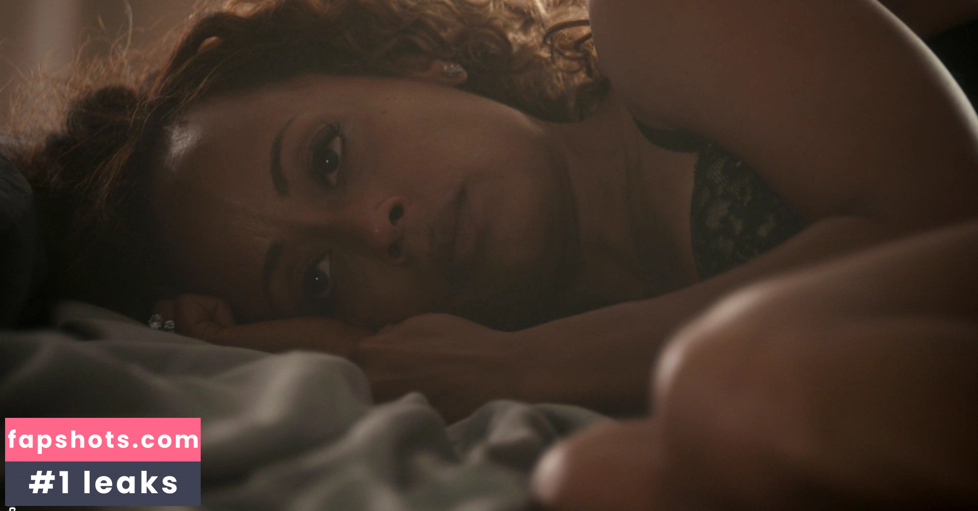 Essence Atkins gallery photo #2