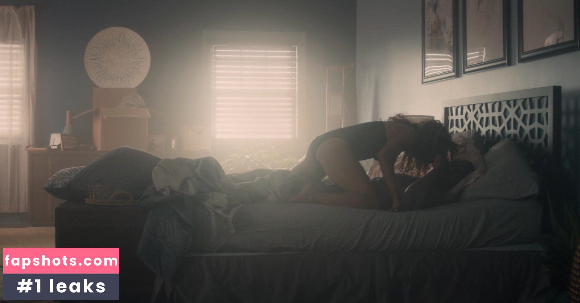 Essence Atkins gallery photo #5