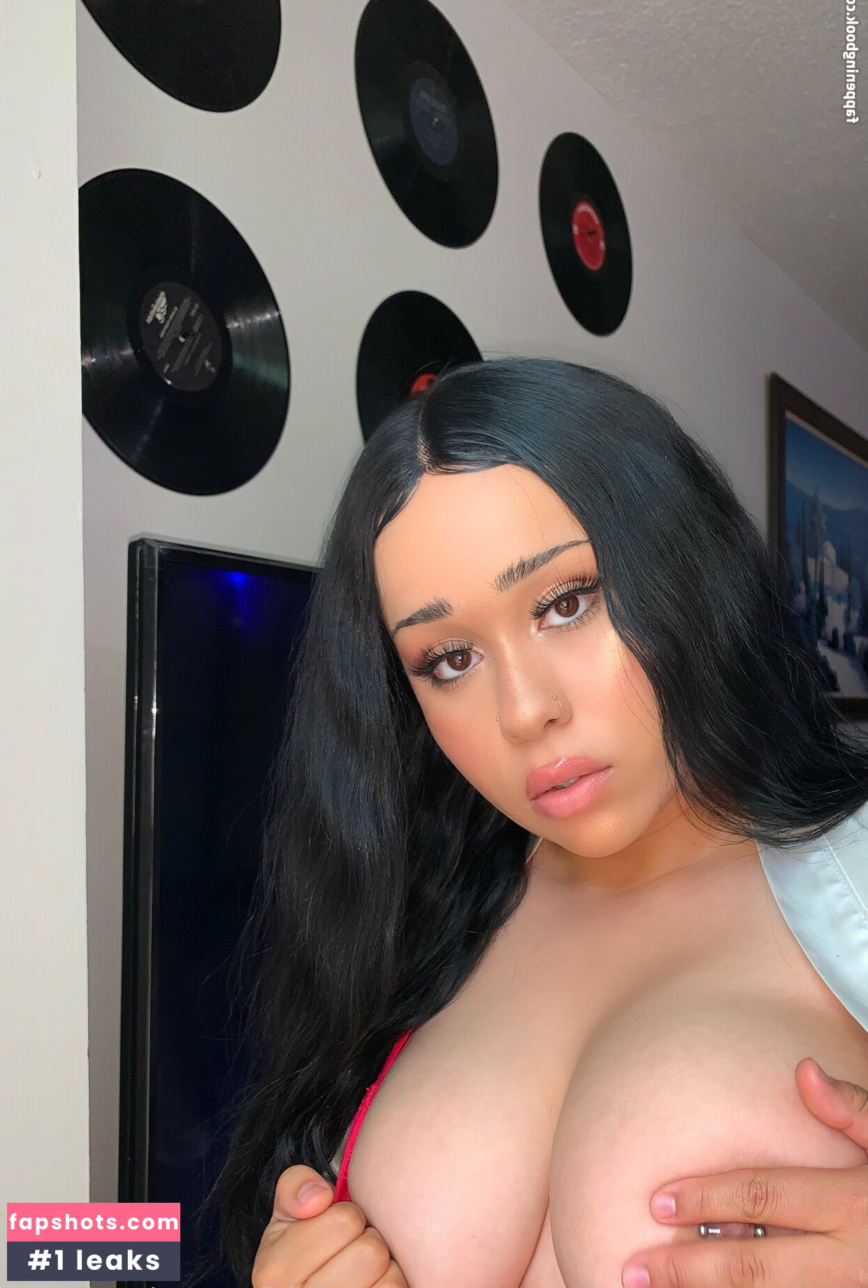 Estee Parede gallery photo #6