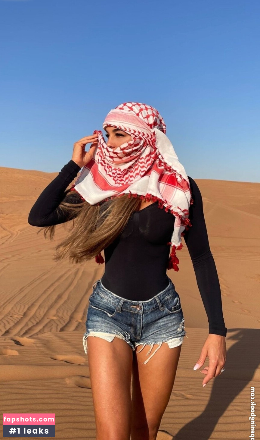 Estefania Küster gallery photo #9