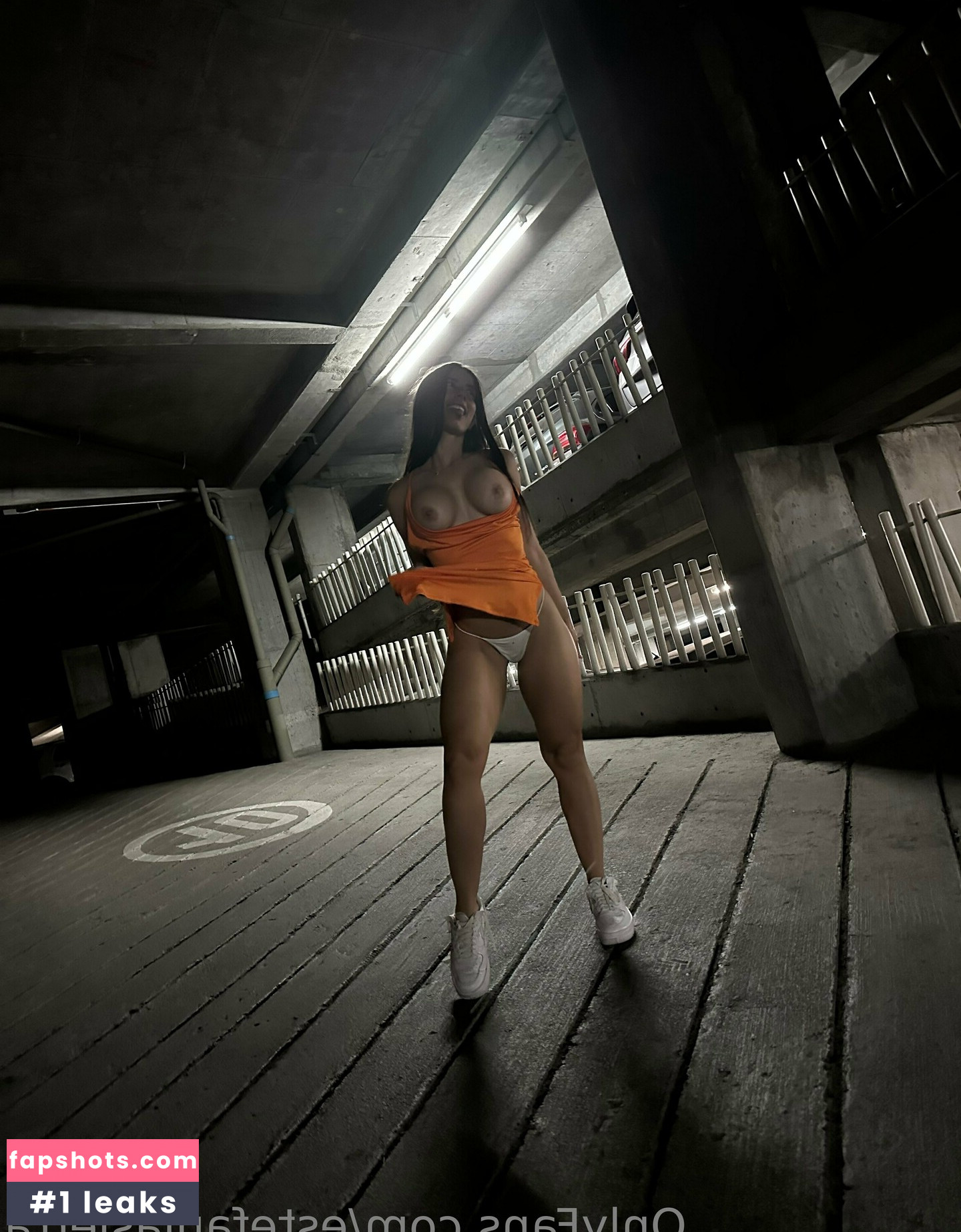 Estefania Sierra gallery photo #42