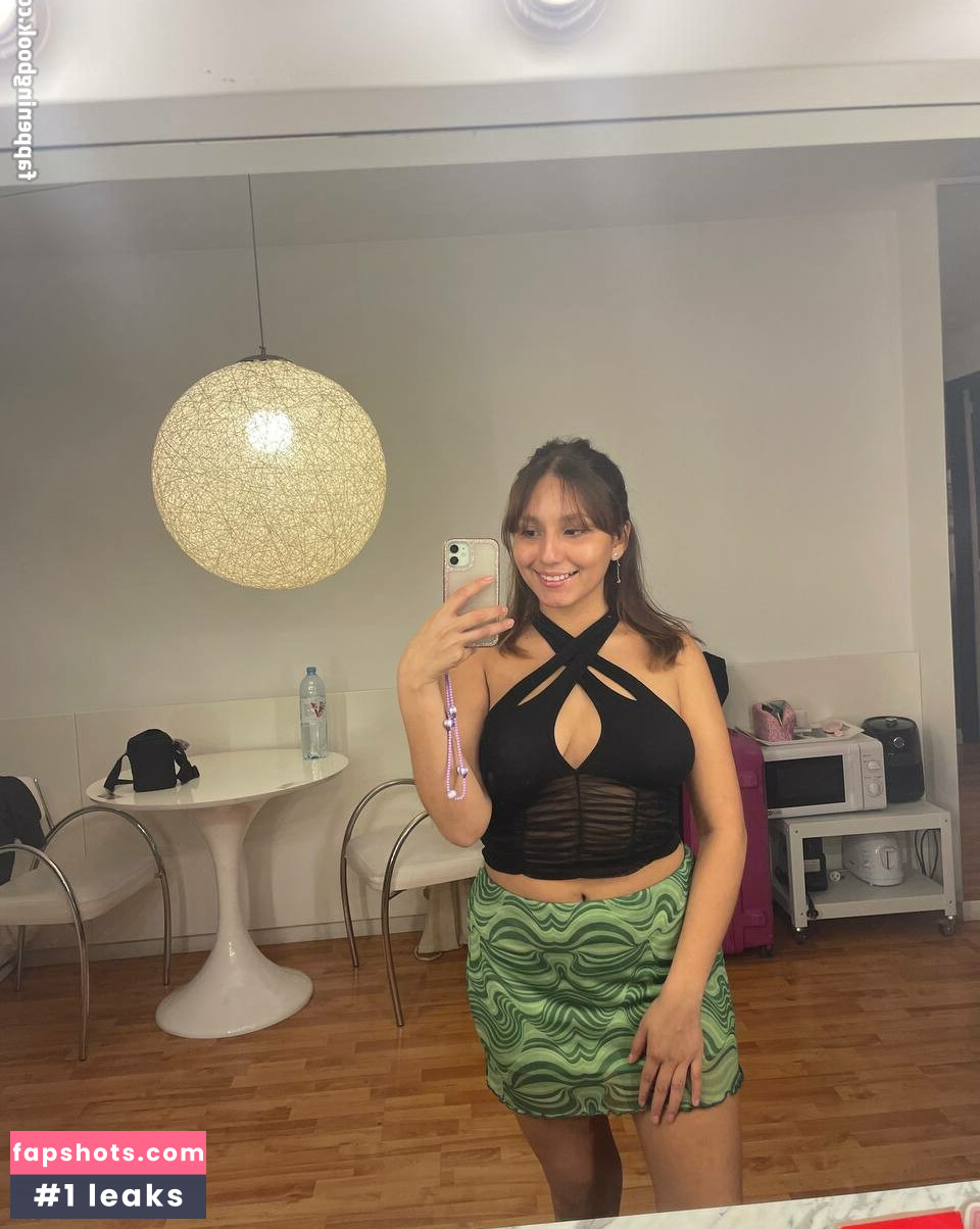 estela gallery photo #10