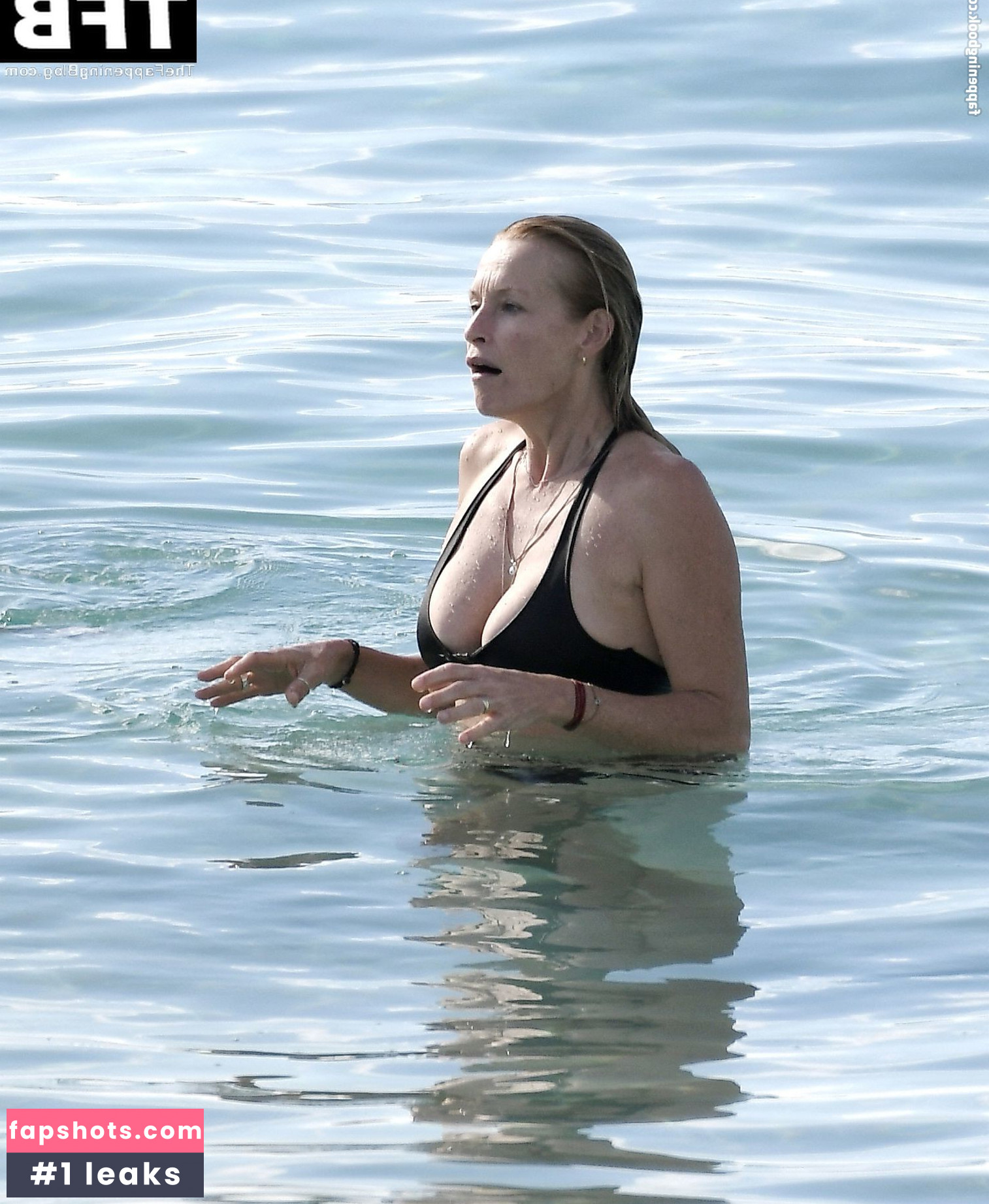 Estelle Lefebure Nahé úniky fotek pouze od fanoušků #38 - Fapshots