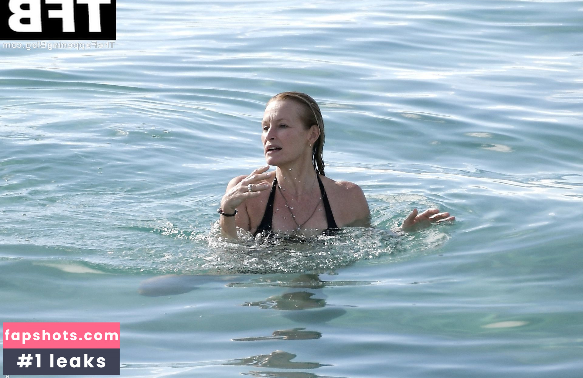 Estelle Lefebure Nahé úniky fotek pouze od fanoušků #39 - Fapshots