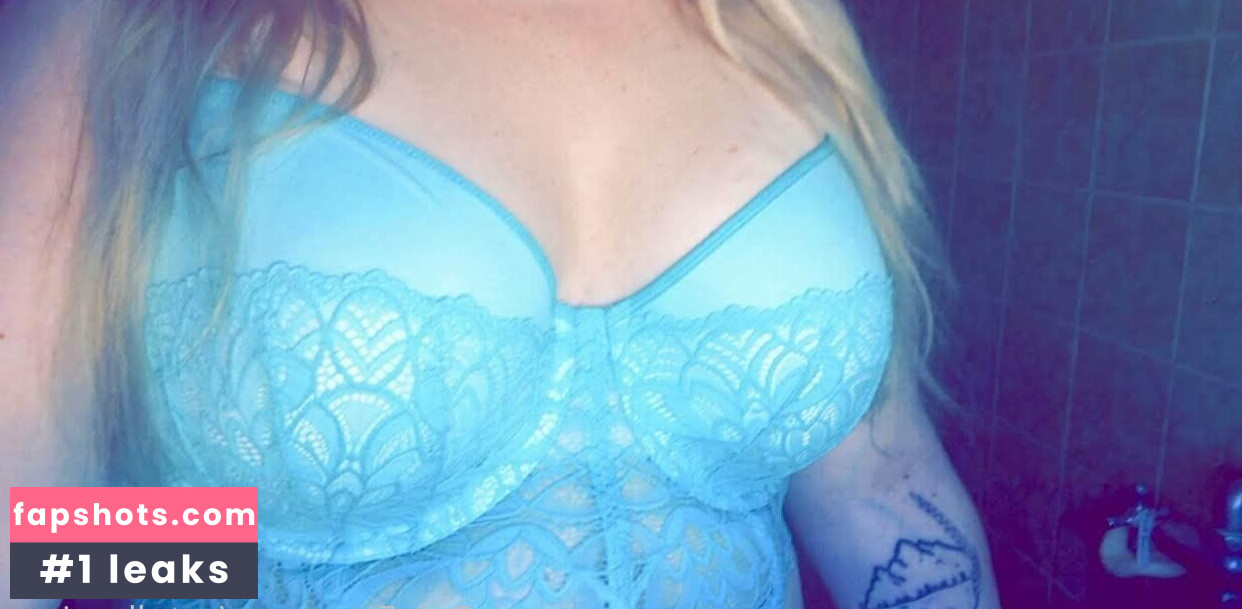 estelle_virgo gallery photo #4