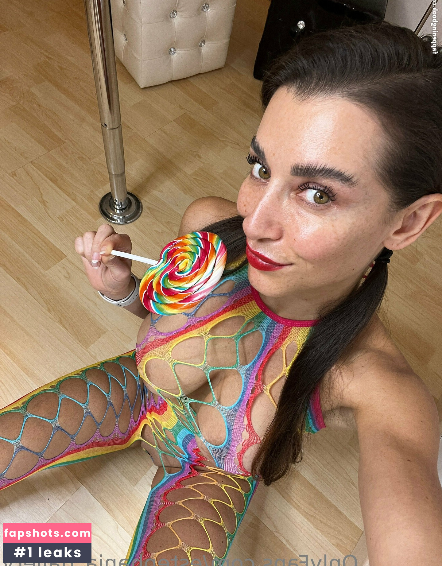 estephania_gallery gallery photo #30