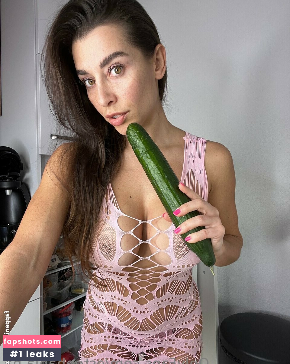 Estephania gallery photo #20