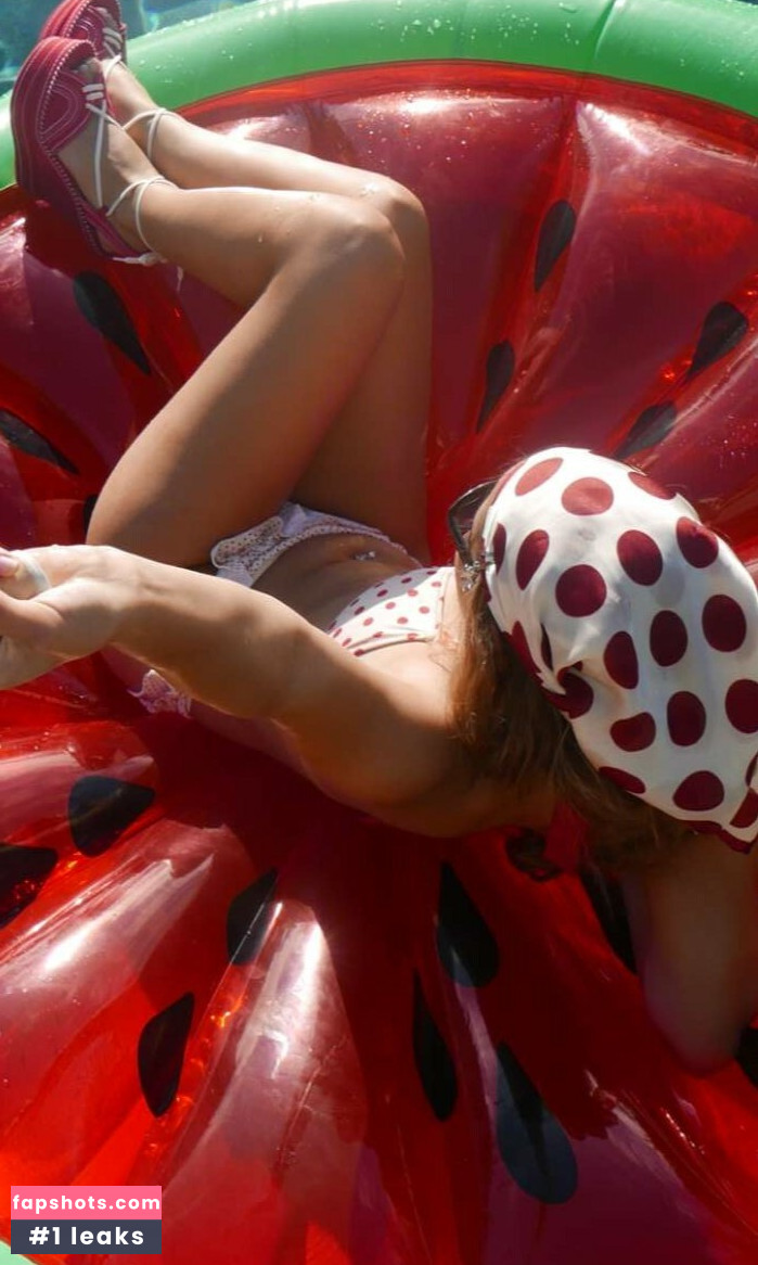 Ester Dobrik Nude Leaks OnlyFans Photos #4 - LeakJerk