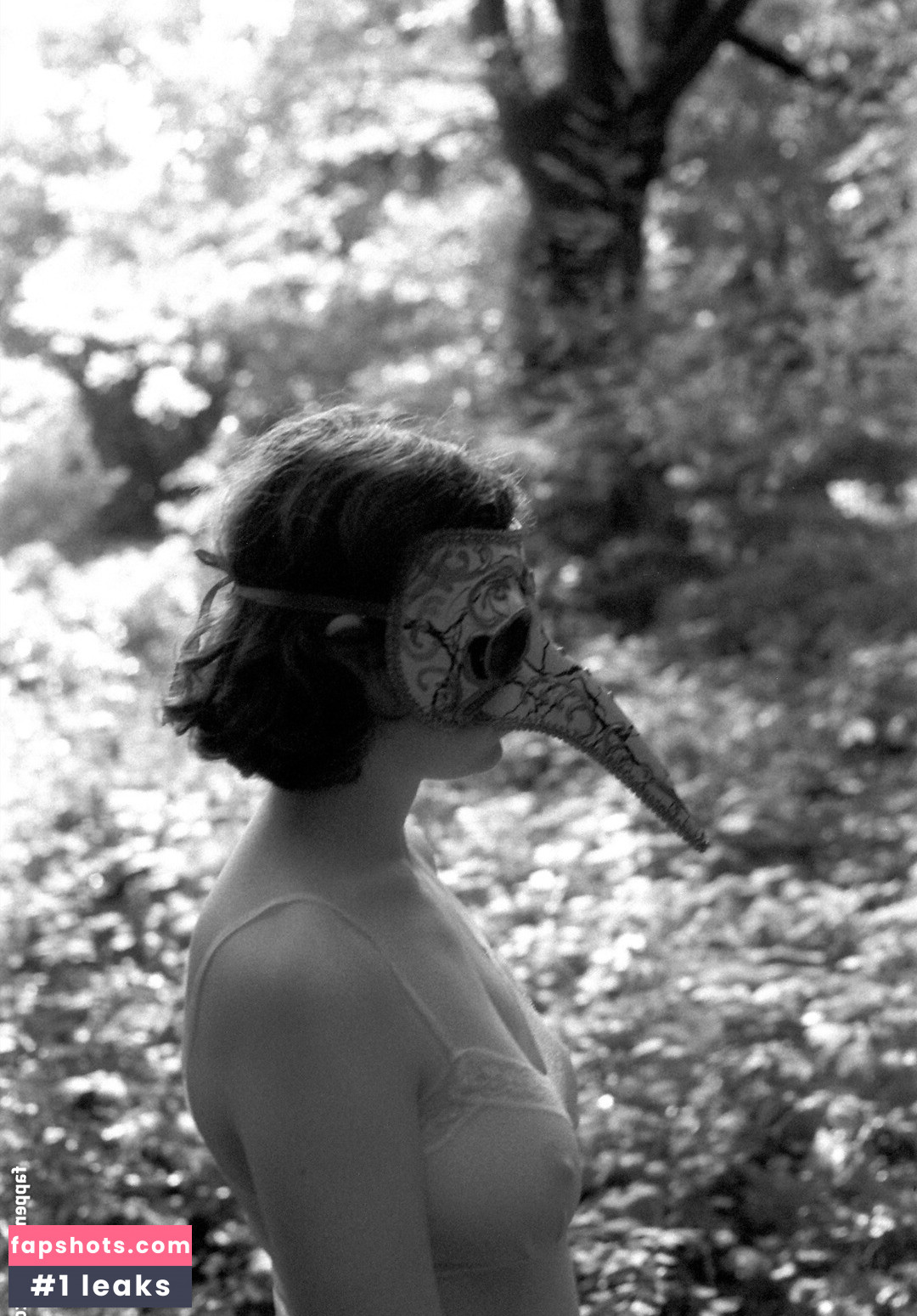 Ester Freider gallery photo #8