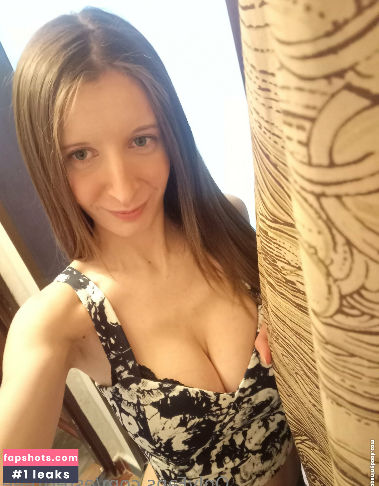 esterfreee gallery photo #15