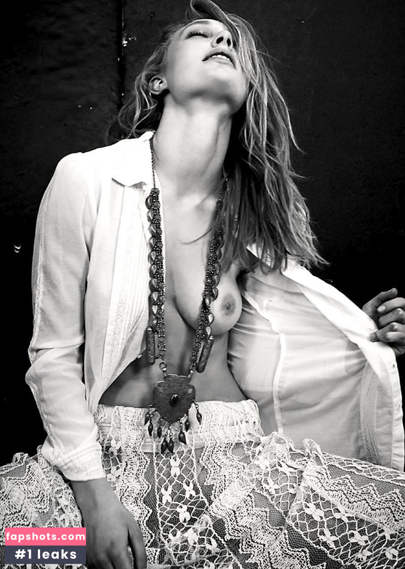 Esther Cronin gallery photo #8