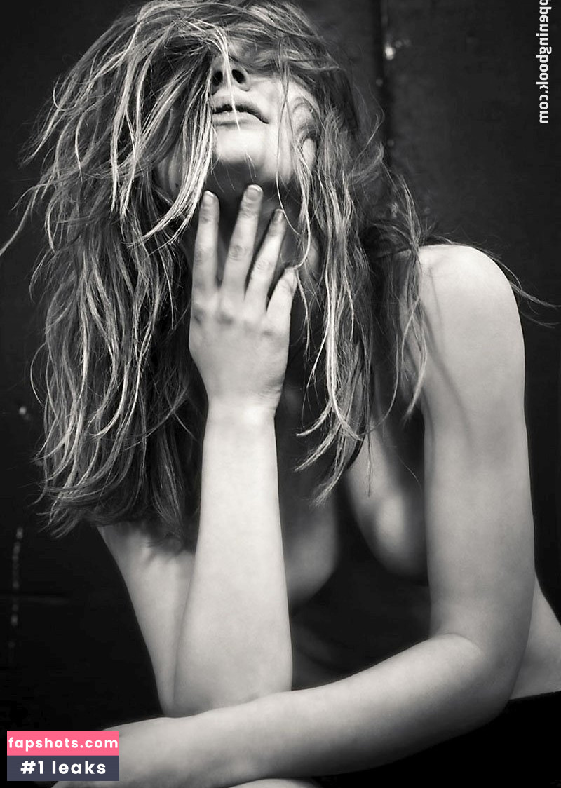 Esther Cronin gallery photo #9