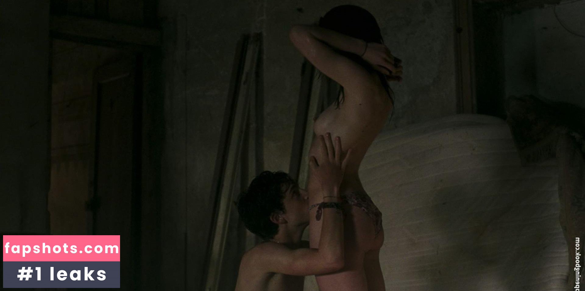 Esther Garrel gallery photo #12