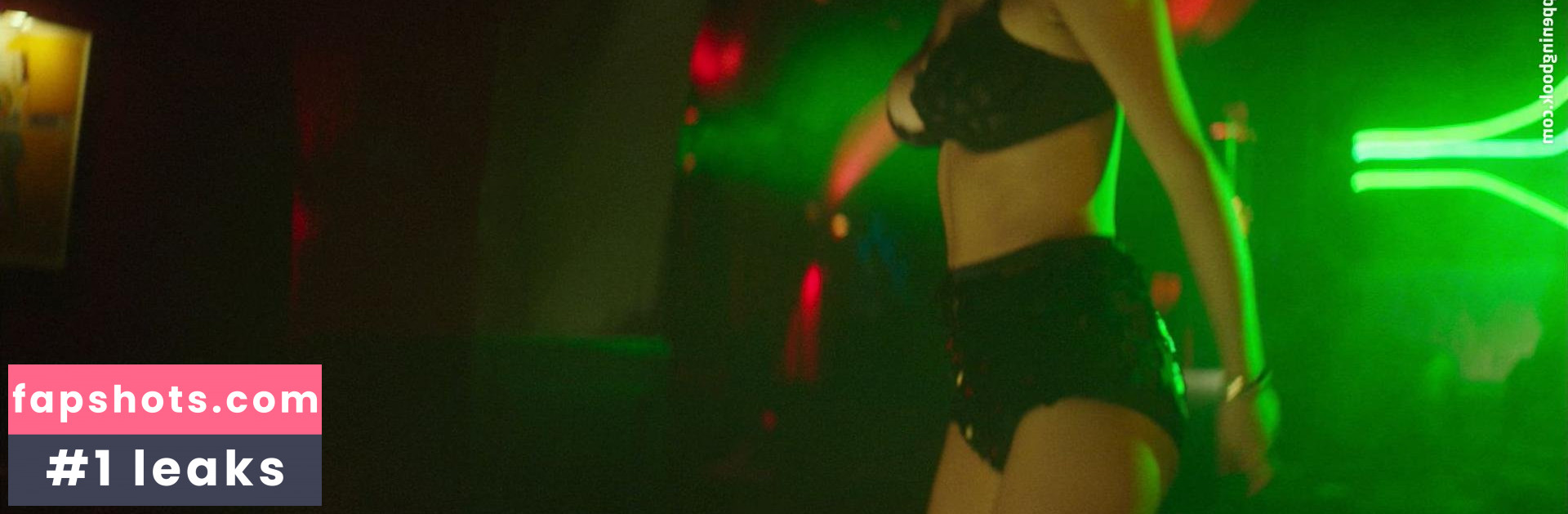 Esther Garrel gallery photo #4