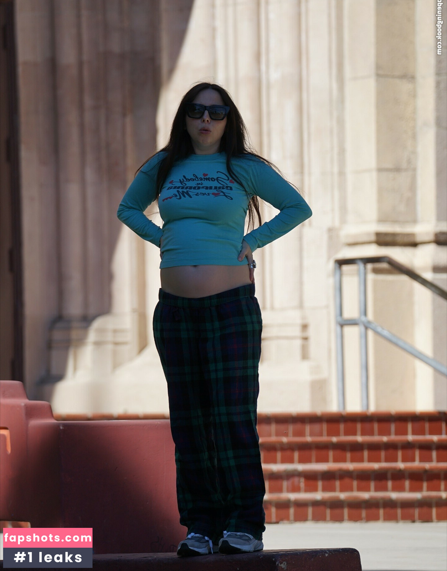 Esther Povitsky gallery photo #3