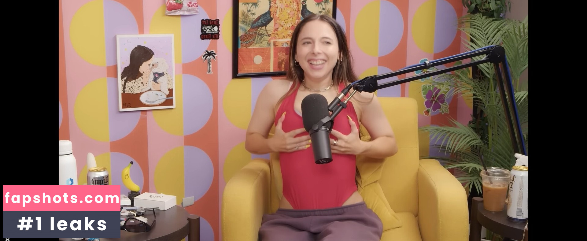 Esther Povitsky gallery photo #33