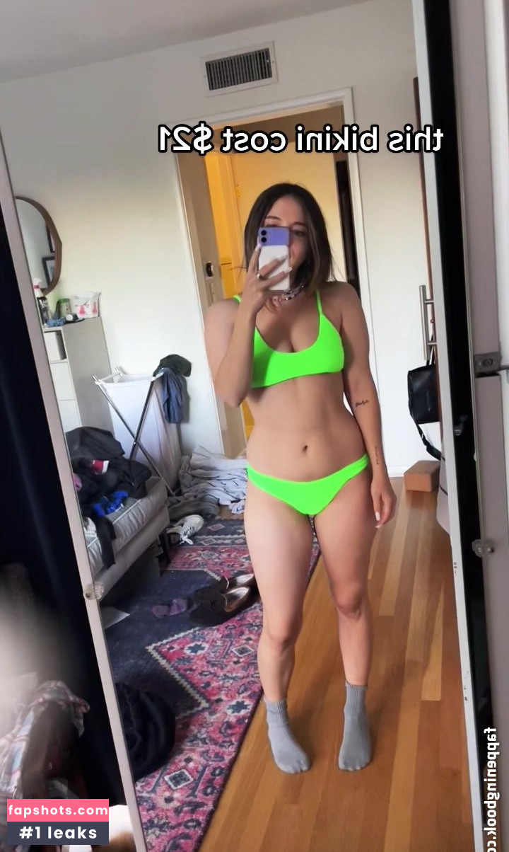 Esther Povitsky gallery photo #41