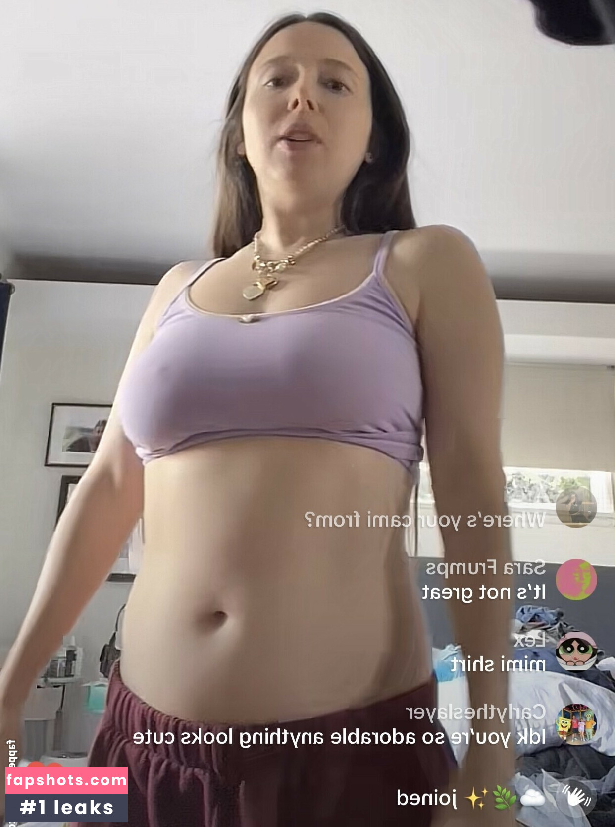 Esther Povitsky gallery photo #6