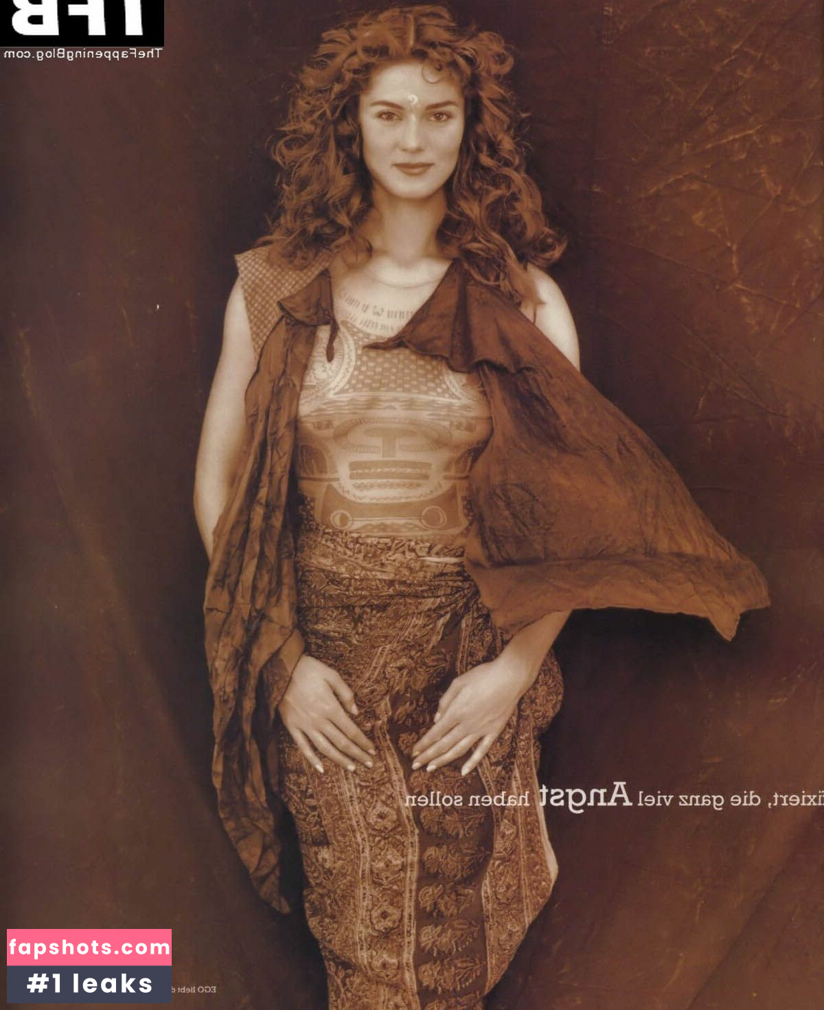 Esther Schweins gallery photo #6