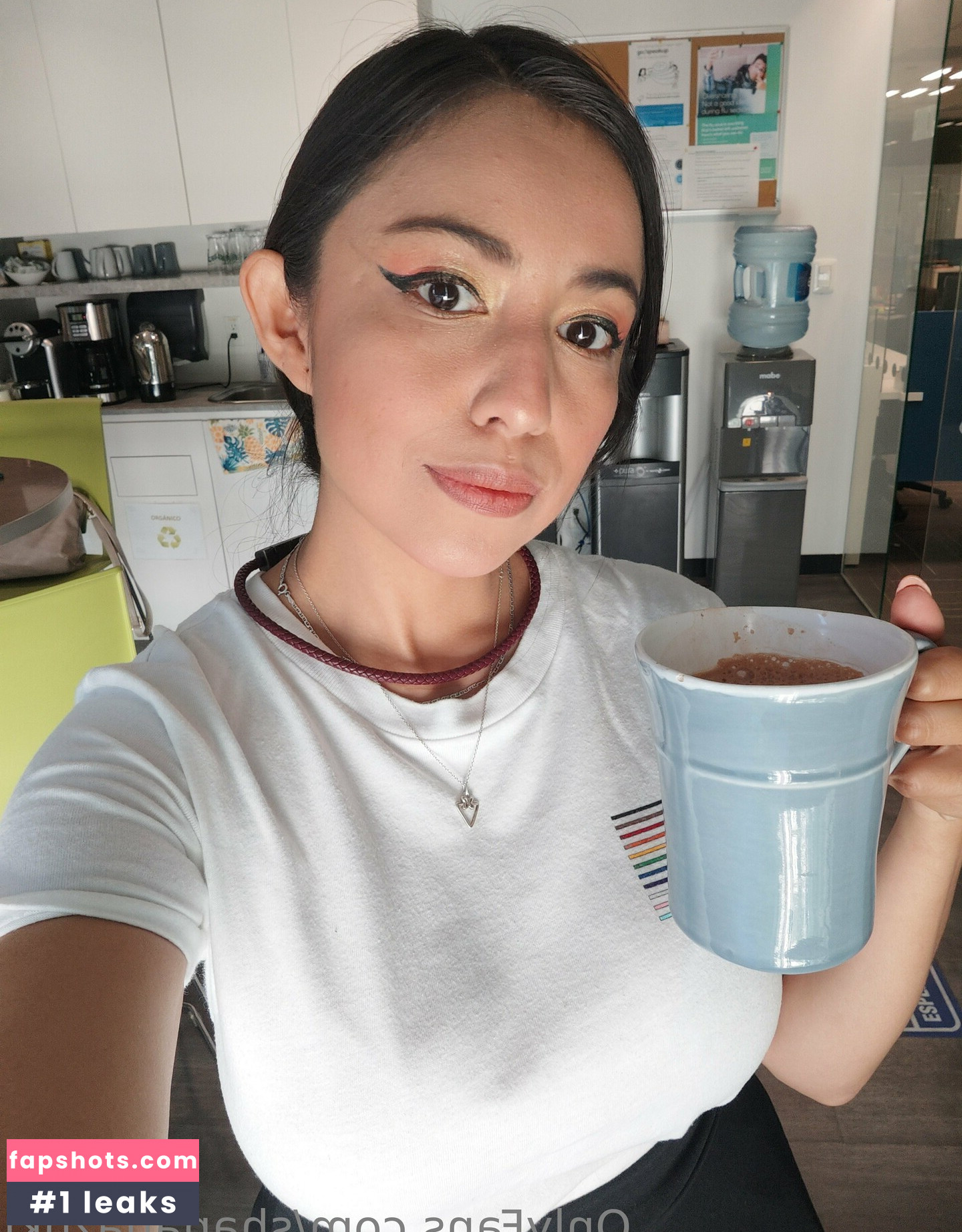 estrellitanekoo gallery photo #2