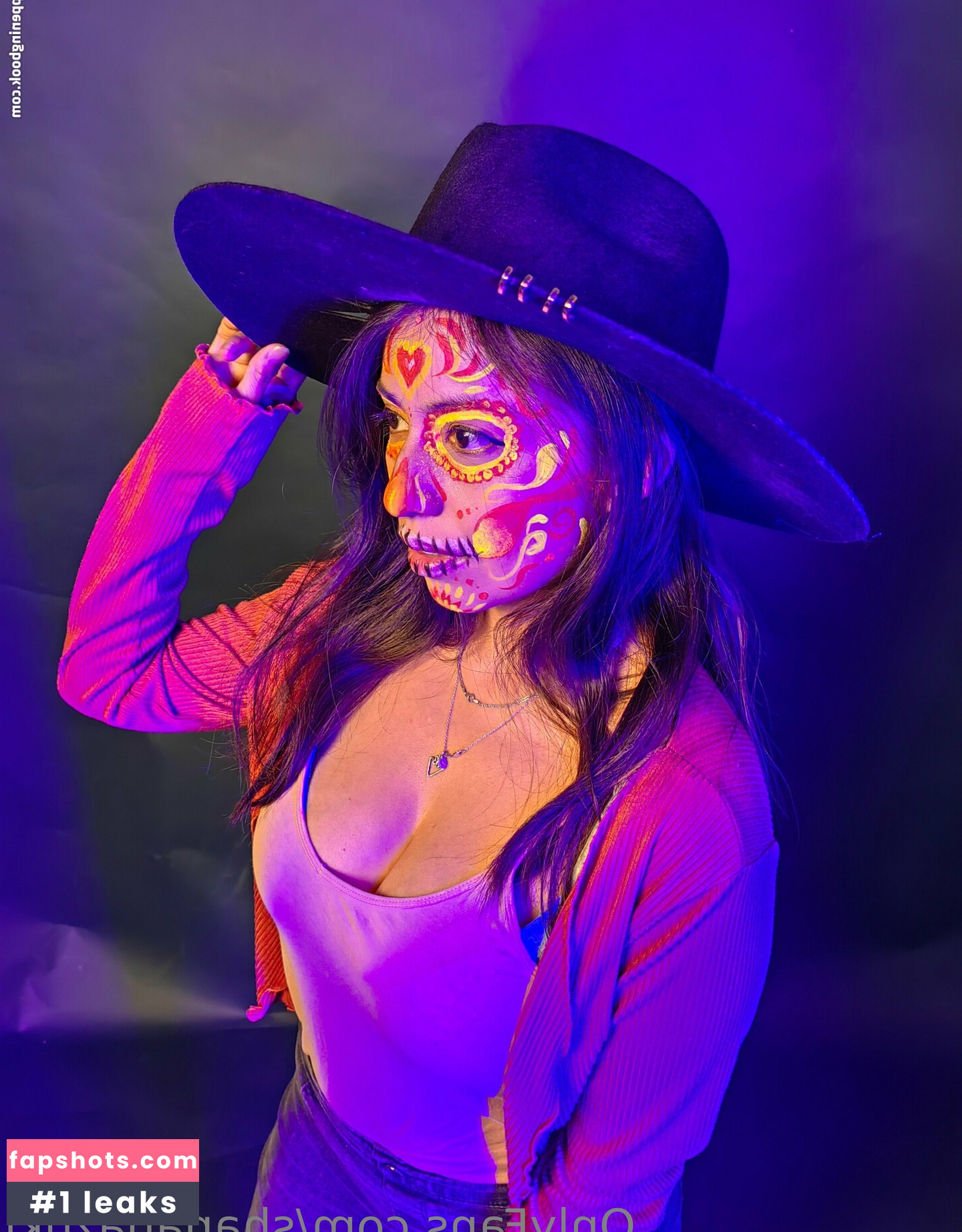 estrellitanekoo nude babe gallery