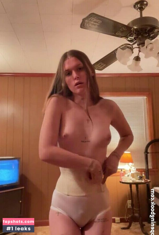 Ethel Cain gallery photo #43