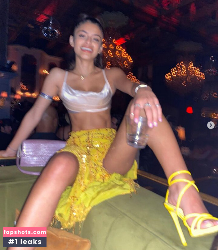 ethereal.eveeee gallery photo #9