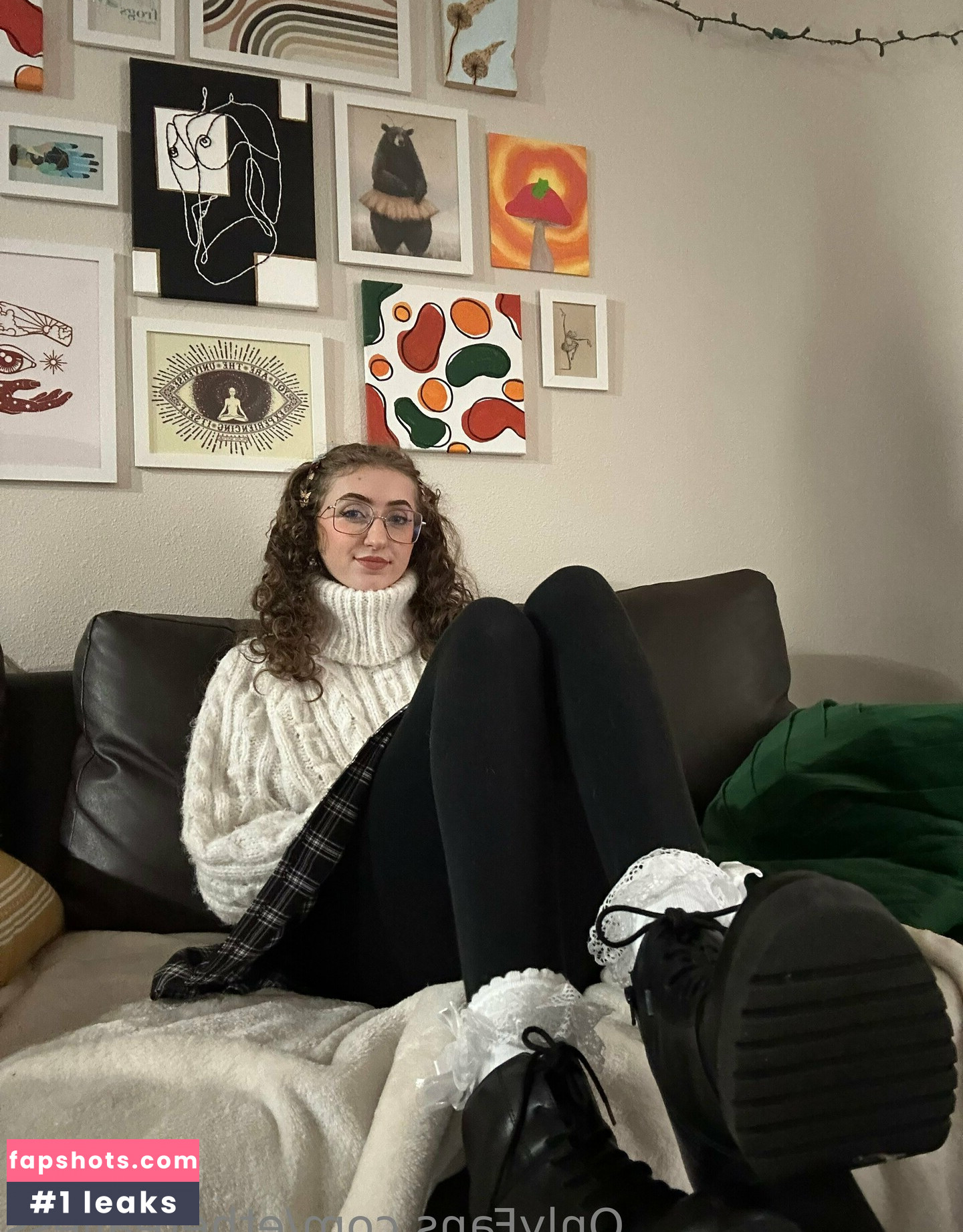 etherealjess gallery photo #2