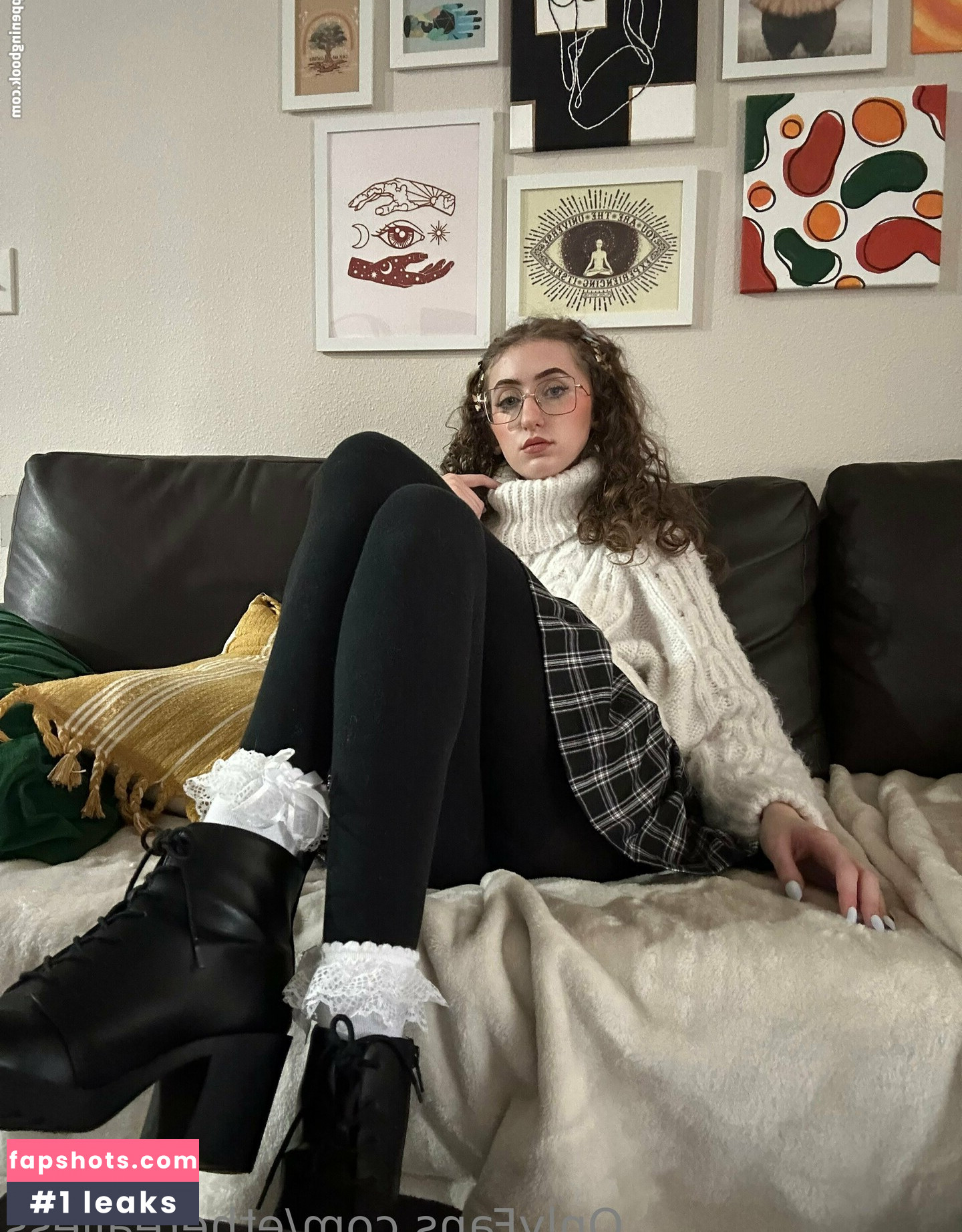 etherealjess gallery photo #3