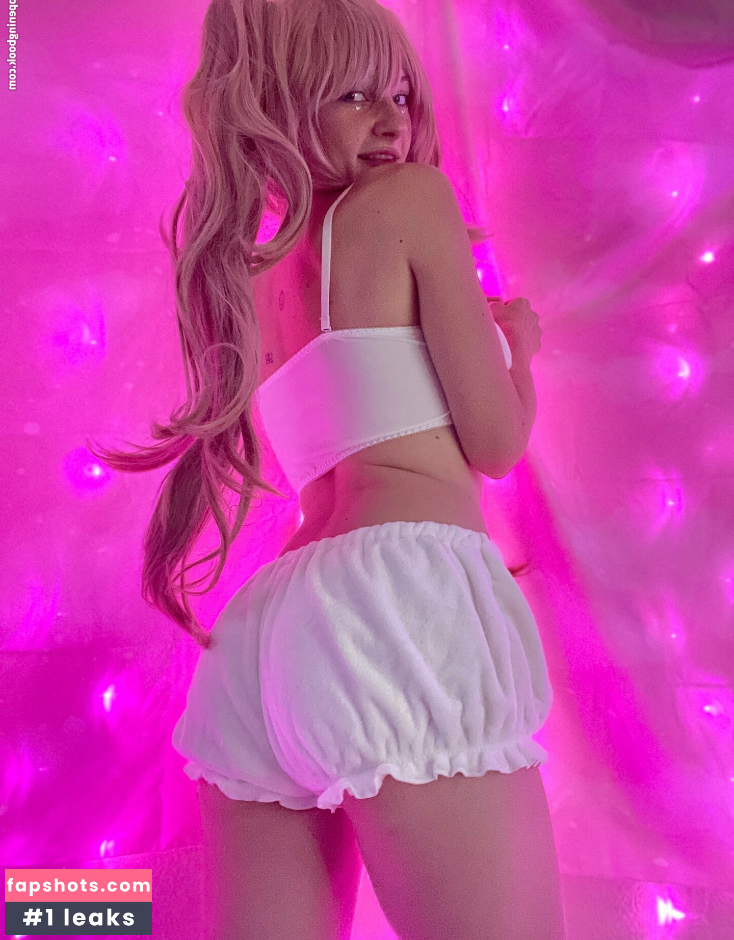 Ethereallovebug gallery photo #115