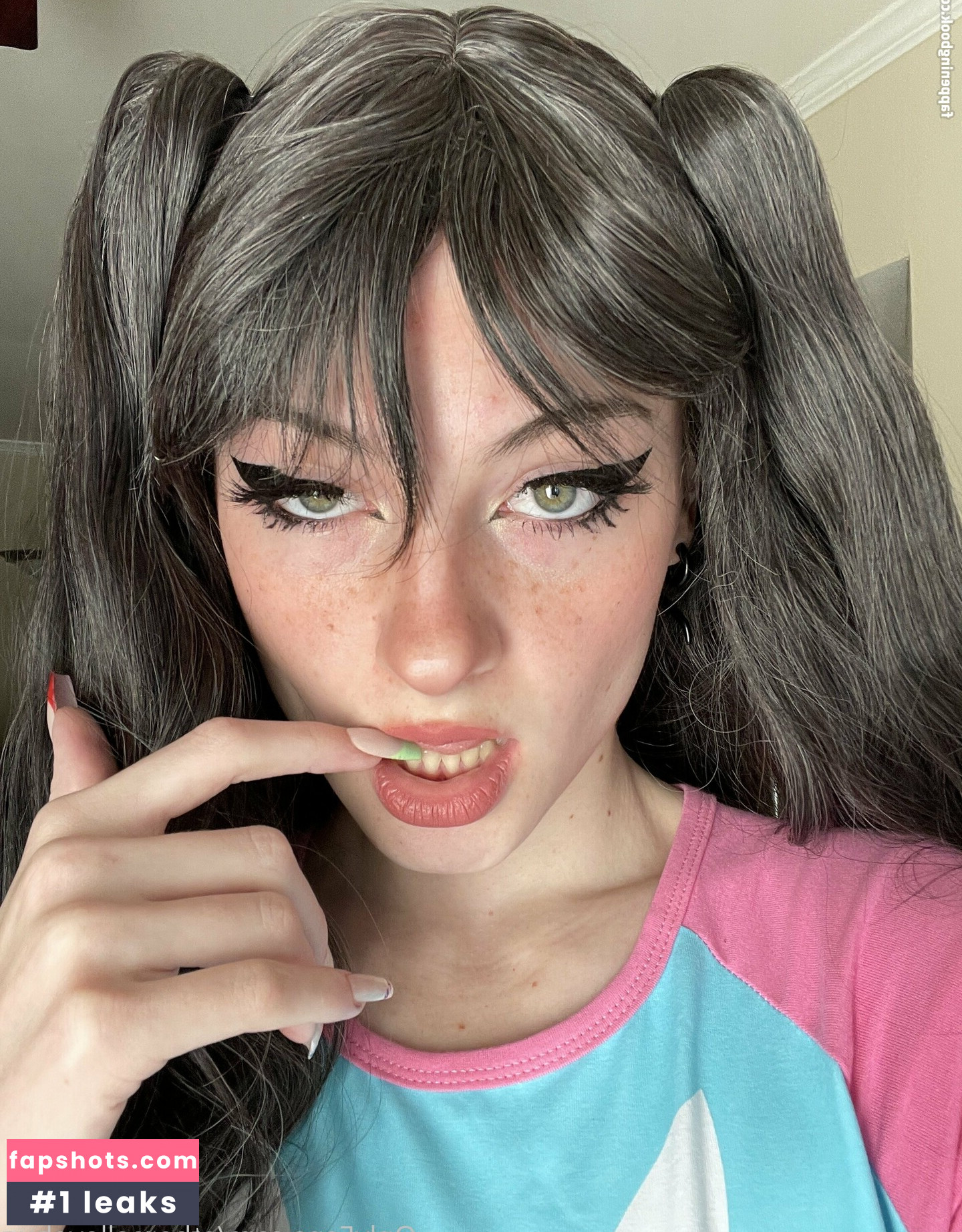 Ethereallovebug gallery photo #123