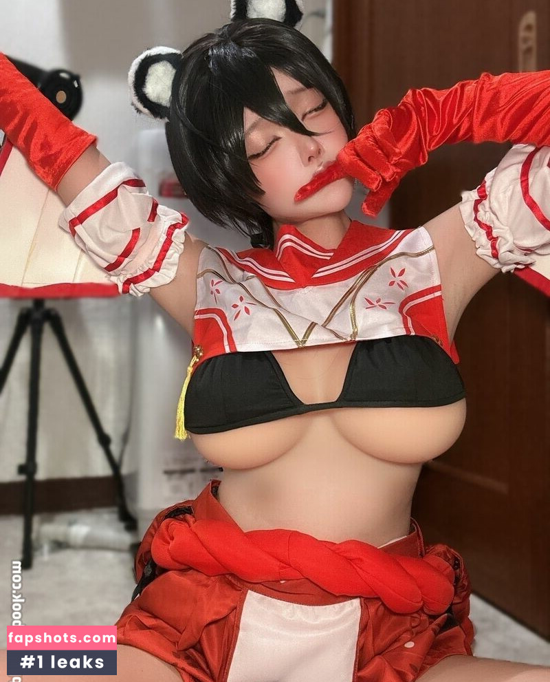 Etocha_cos gallery photo #11