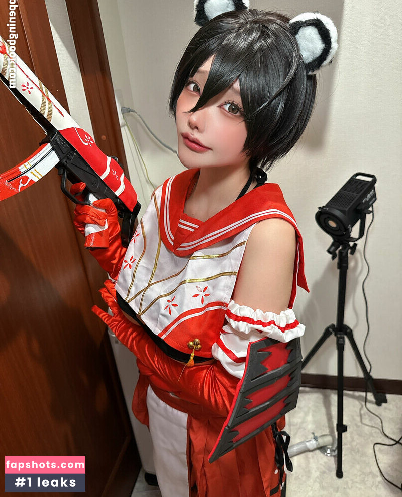 Etocha_cos gallery photo #14