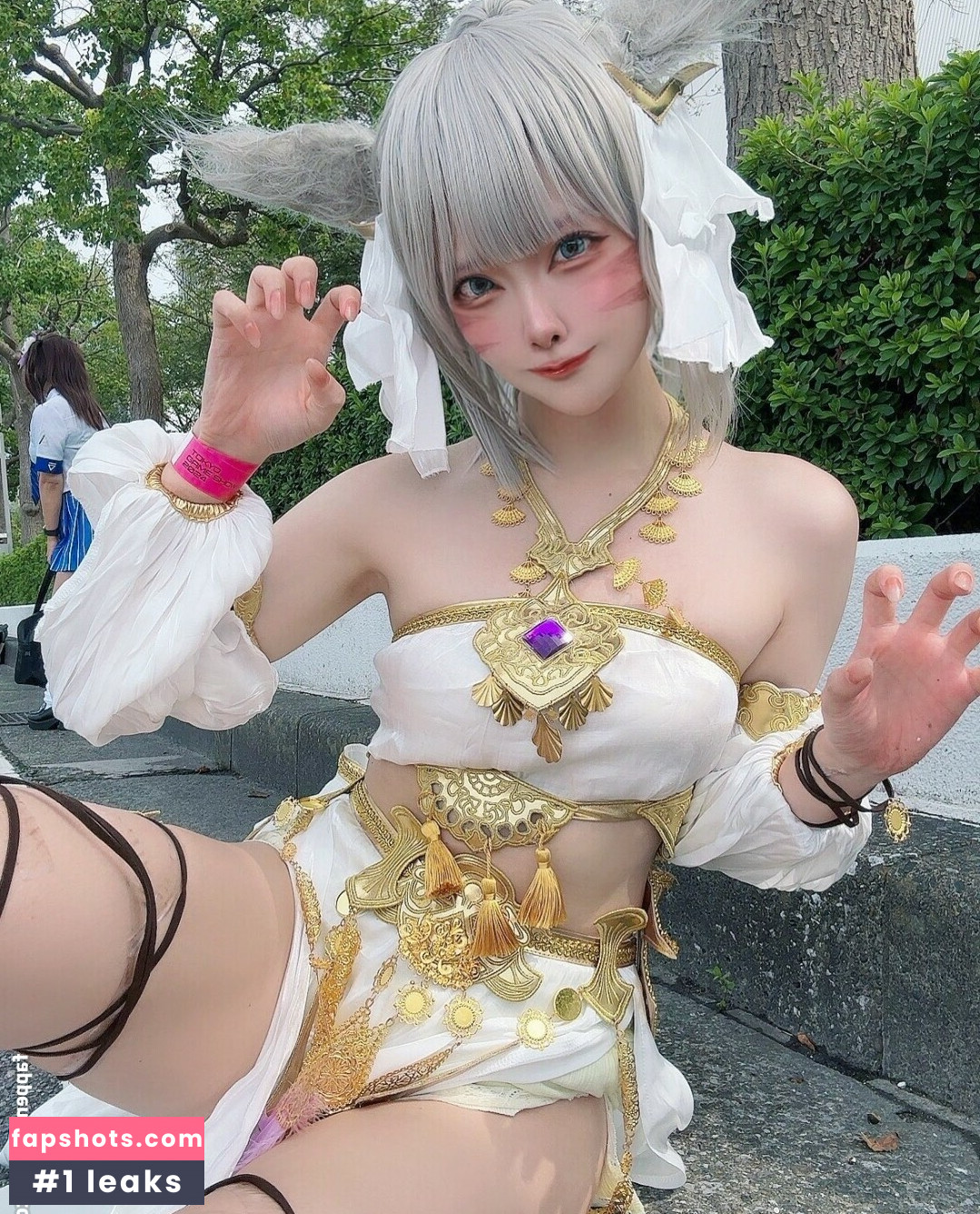 Etocha_cos gallery photo #40