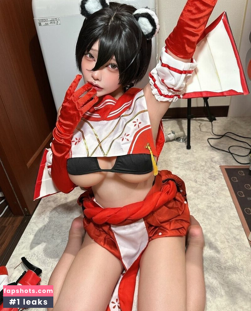 Etocha_cos gallery photo #5