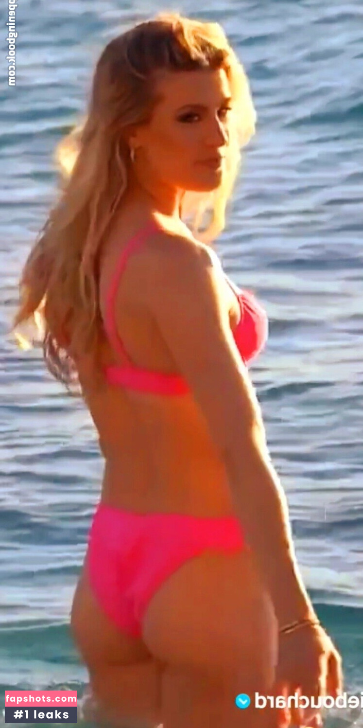 Eugenie Bouchard gallery photo #235