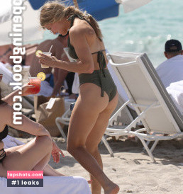 Eugenie Bouchard gallery photo #283